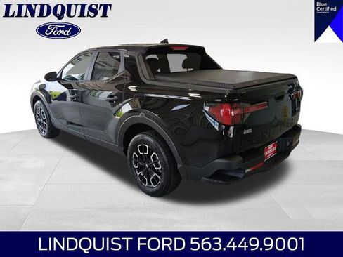 Used 2024 Hyundai Santa Cruz SE AWD/4WD image 4