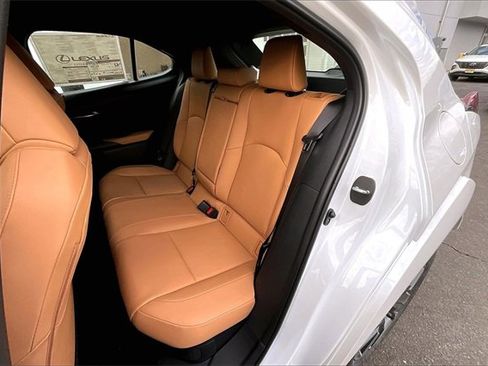 New 2025 Lexus UX 300h 300h Premium image 10