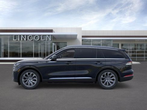 New 2026 Lincoln Aviator Reserve RWD image 3