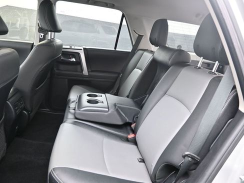 Used 2022 Toyota 4Runner SR5 Premium w/ Moonroof Package RWD image 13