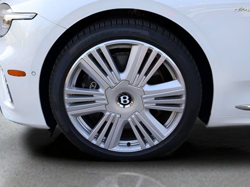 New 2026 Bentley Continental GTC AWD/4WD image 6