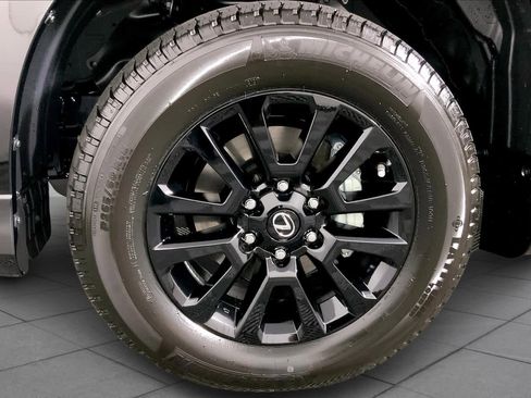 New 2022 Lexus GX 460 image 11