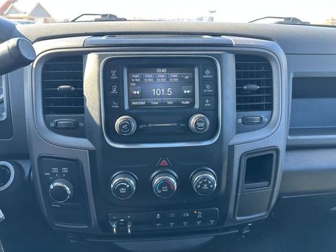 Used 2018 RAM 2500 Tradesman w/ Chrome Appearance Group image 27