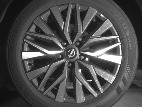 Used 2025 Nissan Altima 2.5 SV image 14