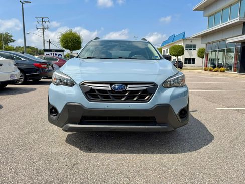 Used 2021 Subaru Crosstrek 2.0i AWD/4WD image 2