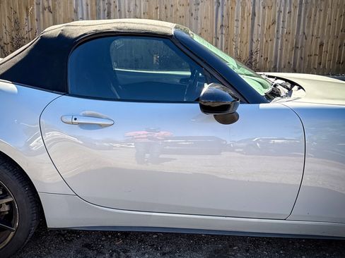 Used 2017 MAZDA MX-5 Miata Club image 14