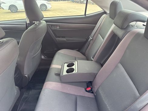 Used 2017 Toyota Corolla LE image 34