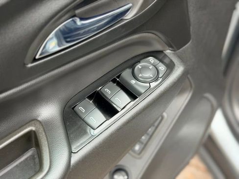 Used 2023 Chevrolet Equinox Premier w/ LPO, Floor Liner Package image 20