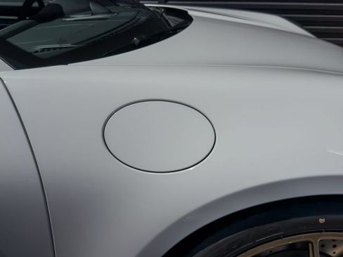 Used 2026 Porsche 911 GT3 RWD image 16