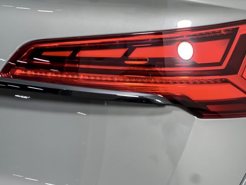 Used 2023 Audi SQ5 Premium Plus w/ Premium Plus Package image 27