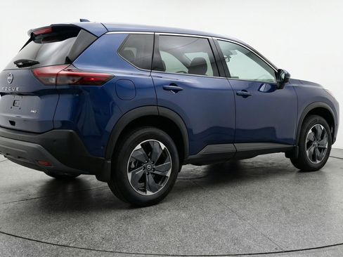 Used 2025 Nissan Rogue SV image 9