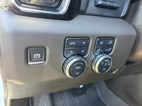 Used 2025 GMC Sierra 2500 Denali w/ Denali Reserve Package image 26