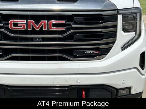 Used 2023 GMC Sierra 1500 AT4 w/ AT4 Premium Package image 4
