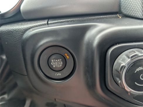 Used 2022 Jeep Wrangler Sport AWD/4WD image 20