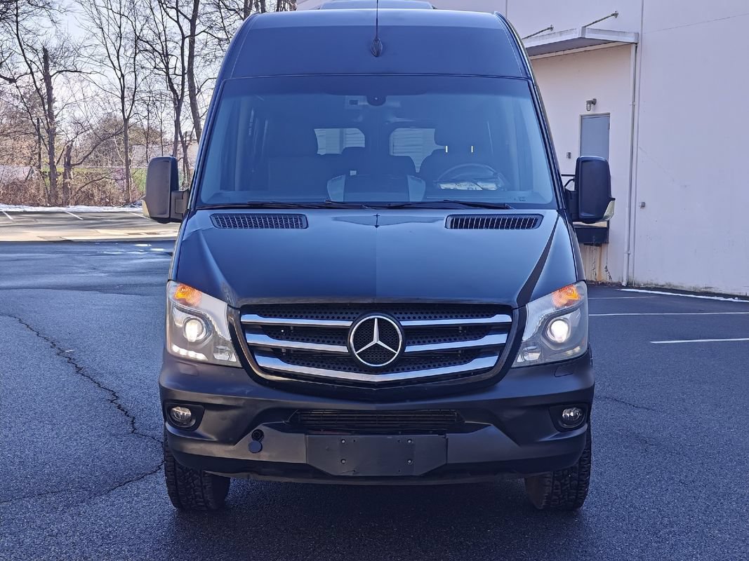 Used 2016 Mercedes-Benz Sprinter 2500 image 9