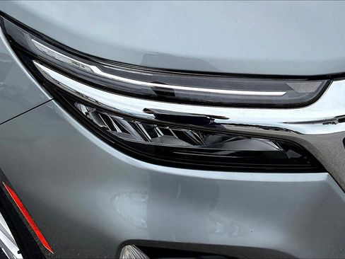 Used 2023 Chevrolet Equinox LT w/ Driver Convenience Package image 35