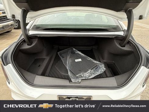 Used 2025 Cadillac CT4 Sport RWD image 32