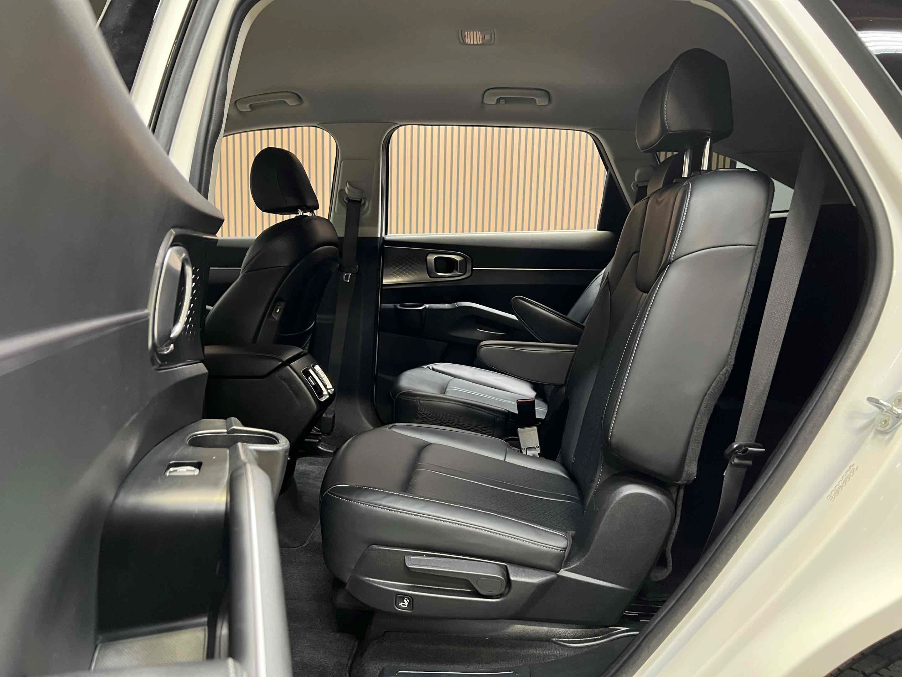 Used 2022 Kia Sorento S FWD image 7