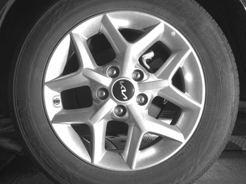 Used 2025 Kia Soul LX w/ LX Technology Package FWD image 14
