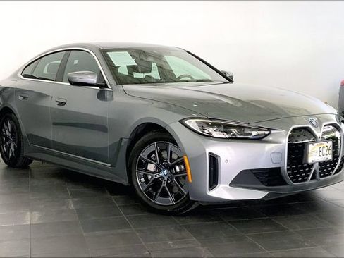 Used 2023 BMW i4 eDrive35 w/ Premium Package RWD image 2
