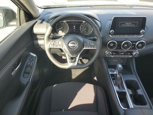 New 2025 Nissan Sentra SR w/ Midnight Edition image 13
