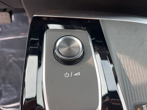 New 2025 Buick Enclave Preferred w/ Power Package image 25