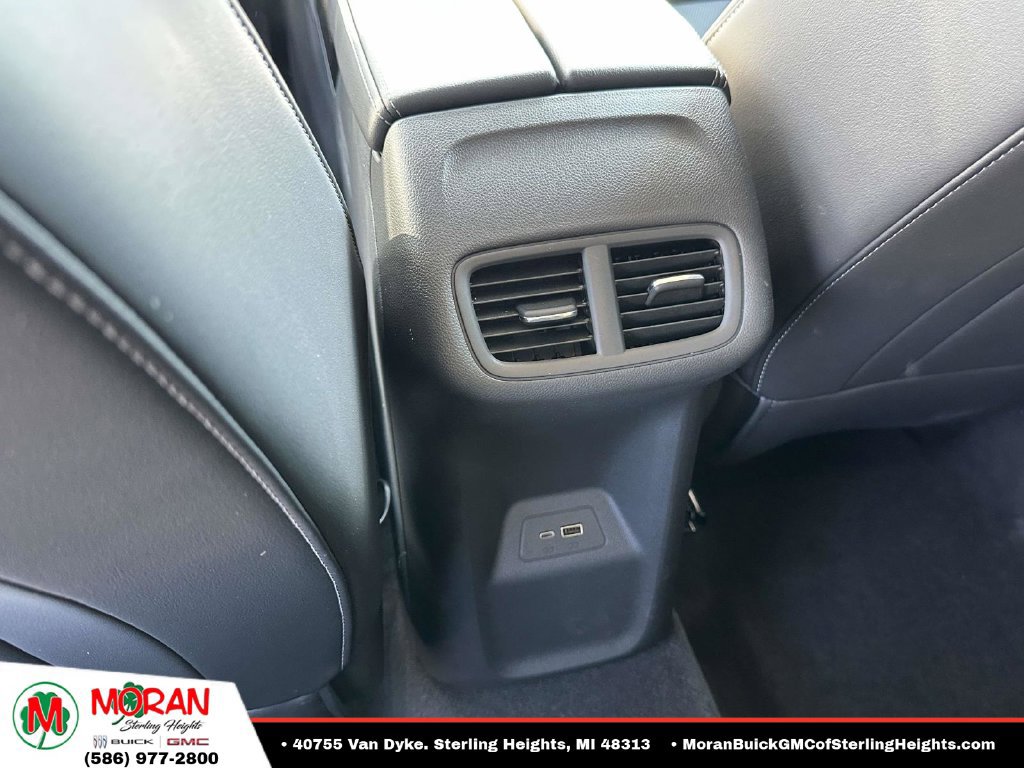 Certified 2025 Buick Envision Preferred AWD/4WD image 12