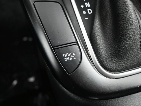 Certified 2025 Kia Soul LX w/ LX Technology Package image 23