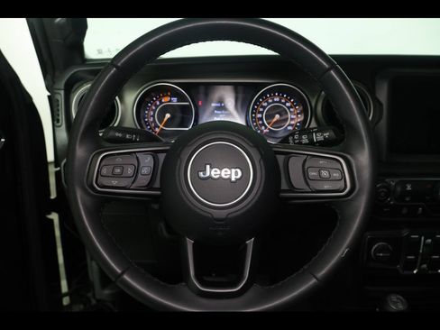 Used 2022 Jeep Wrangler Unlimited Sport AWD/4WD image 13