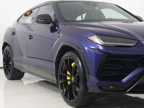 Used 2021 Lamborghini Urus image 78