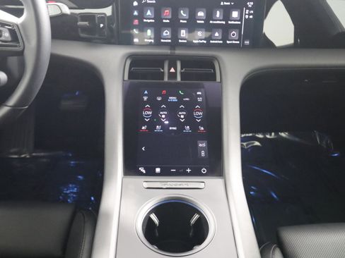 Certified 2023 Porsche Taycan w/ Premium Package RWD image 20