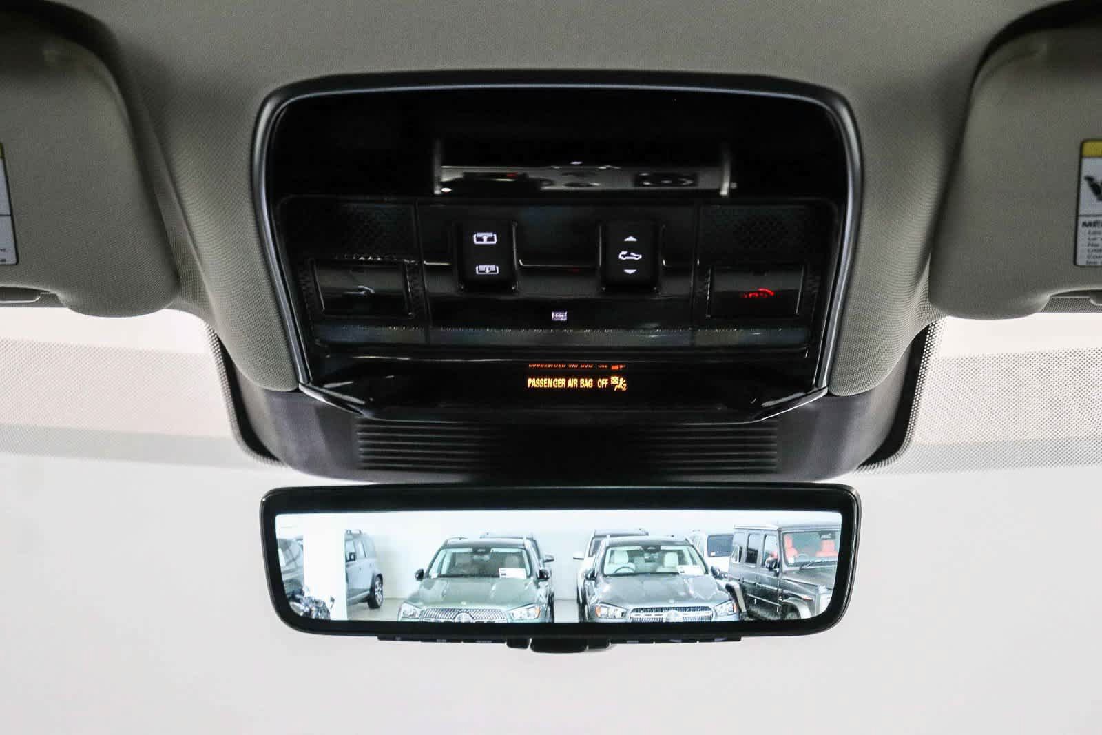 Used 2022 Land Rover Range Rover SE AWD/4WD image 13