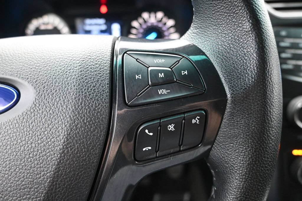 Used 2017 Ford Explorer XLT FWD image 22