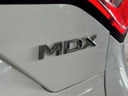 Used 2024 Acura MDX w/ Technology Package FWD image 11