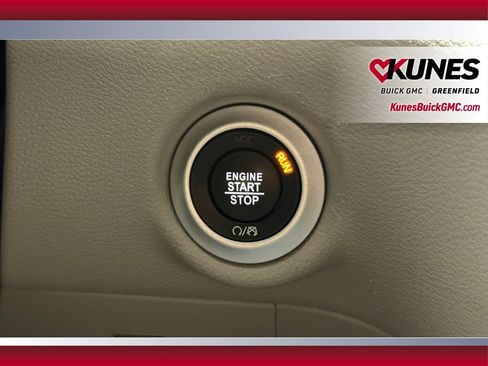 Used 2024 Chrysler Pacifica Touring-L FWD image 31
