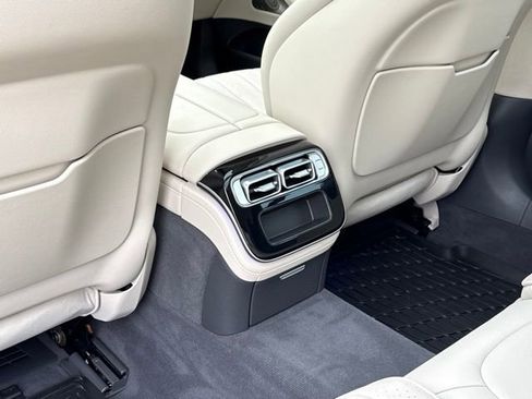 Used 2023 Mercedes-Benz S 500 4MATIC image 24