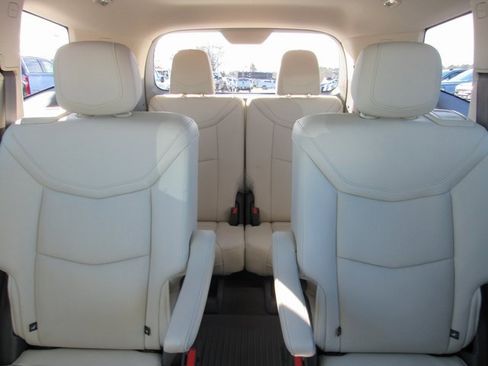 Used 2024 Cadillac XT6 Premium Luxury w/ LPO, Floor Liner Package image 27