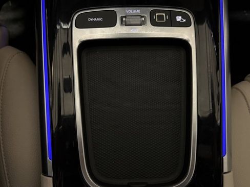 Used 2025 Mercedes-Benz GLA 250 4MATIC image 21