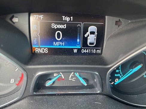 Used 2016 Ford Escape Titanium w/ Equipment Group 301A FWD image 4