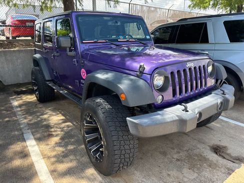 Used 2018 Jeep Wrangler Unlimited Sport S AWD/4WD image 3