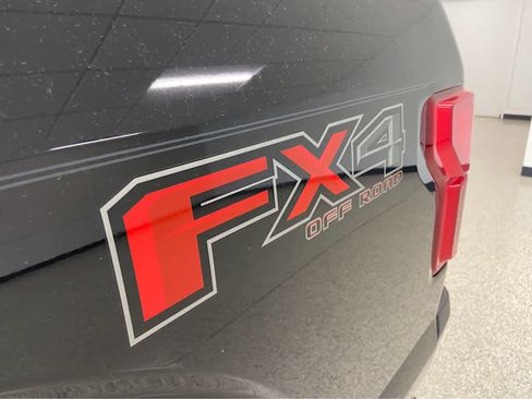 Used 2019 Ford F150 Lariat w/ Equipment Group 502A Luxury image 15