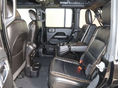 Used 2021 Jeep Wrangler Unlimited Sahara AWD/4WD image 47