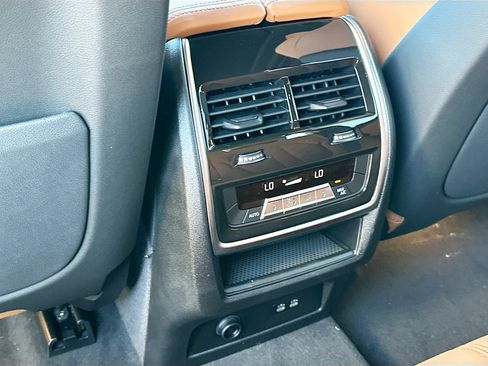 New 2026 BMW X5 sDrive40i w/ Premium Package image 19