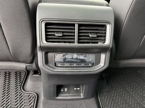 New 2025 Volkswagen Atlas SEL Premium R-Line image 28