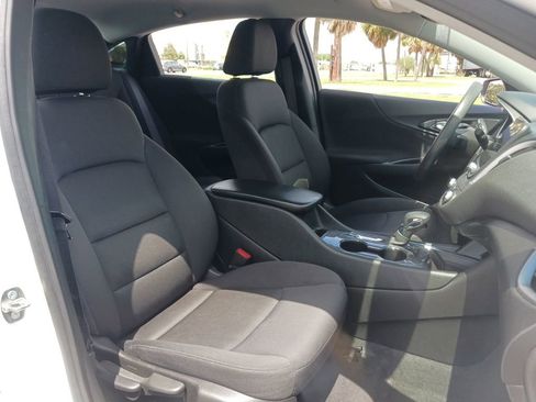 Used 2024 Chevrolet Malibu LT FWD image 16