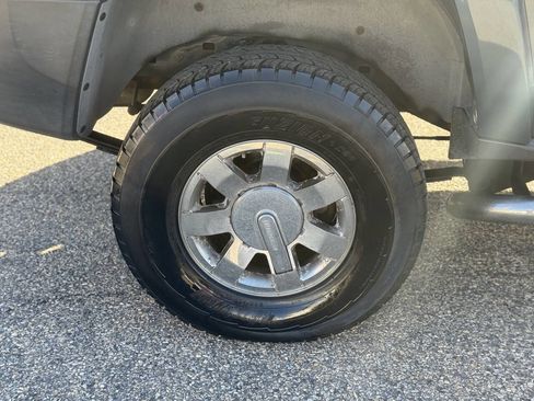 Used 2007 HUMMER H3 Base 4dr SUV 4WD w/ Chrome Appearance Package image 31