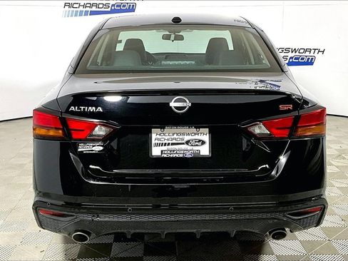 Used 2025 Nissan Altima 2.5 SR image 4
