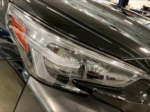 Used 2023 Subaru Outback Limited image 28