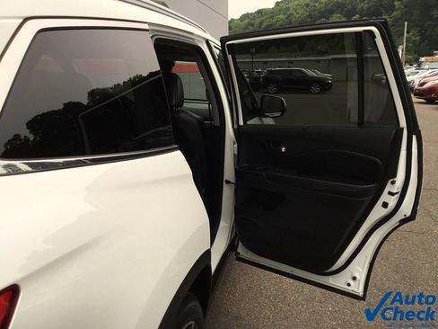 Used 2021 Honda Pilot Touring image 37