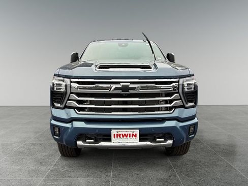 Certified 2025 Chevrolet Silverado 2500 High Country w/ Technology Package AWD/4WD image 8